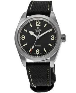 Tudor Ranger m79950-0002 - Black Dial Rubber Strap Men's Watch
