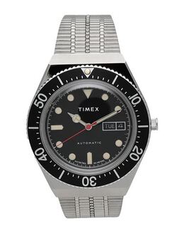 Timex Wrist Watch with Brand Logo 50260556vj