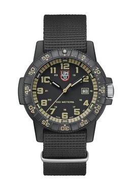 Мужские дайверские часы Leatherback Sea Turtle Giant 0320 Series Luminox, цвет Gelb Schwarz 7630040937580 | gelb schwarz