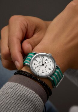 Часы QUARTZ WEEKENDER Timex, зеленый tx152m0or-m11 | green